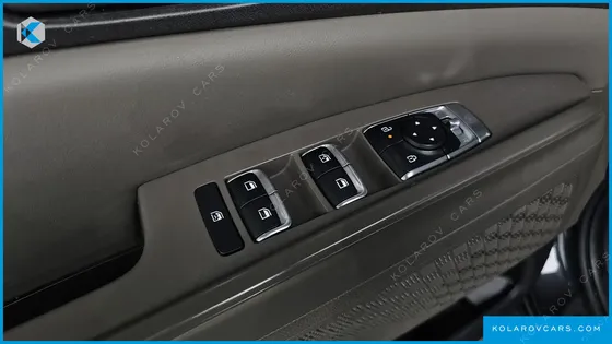 KIA CARNIVAL DIESEL 9-SEATER PRESTIGE