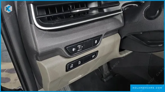 KIA CARNIVAL DIESEL 9-SEATER PRESTIGE