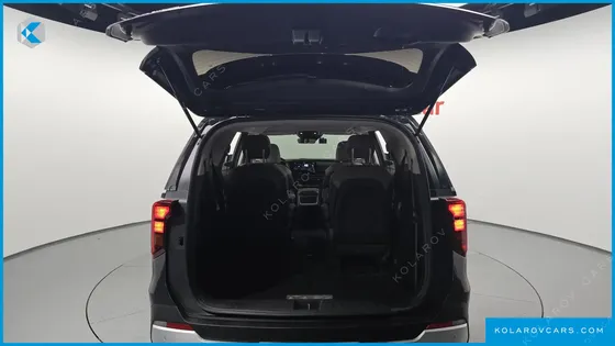KIA CARNIVAL DIESEL 9-SEATER PRESTIGE