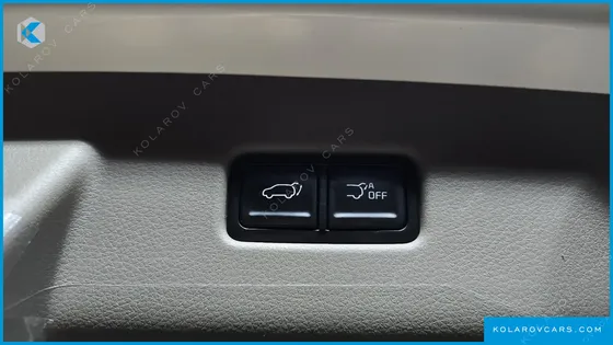 KIA CARNIVAL HEV 9-SEATER HI-LIMOUSINE (SPECIAL VEHICLE)
