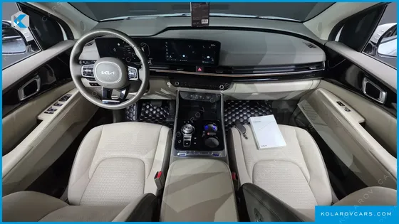 KIA CARNIVAL GASOLINE 9-SEATER HI LIMOUSINE