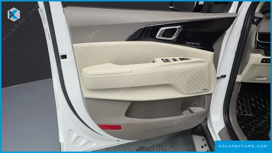 KIA CARNIVAL GASOLINE 9-SEATER HI LIMOUSINE