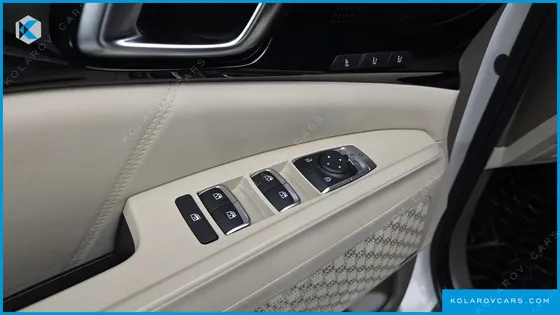 KIA CARNIVAL GASOLINE 9-SEATER HI LIMOUSINE
