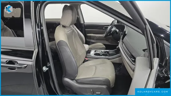 KIA CARNIVAL DIESEL 9-SEATER NOBLESSE