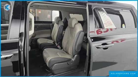 KIA CARNIVAL DIESEL 9-SEATER NOBLESSE