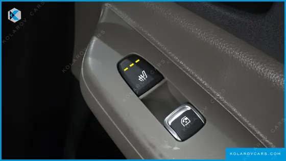 KIA CARNIVAL DIESEL 9-SEATER NOBLESSE
