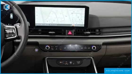 KIA CARNIVAL DIESEL 9-SEATER NOBLESSE