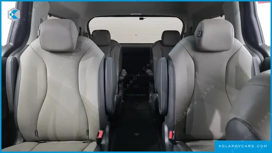 KIA CARNIVAL DIESEL 9-SEATER NOBLESSE