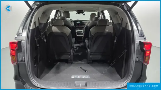 KIA CARNIVAL DIESEL 9-SEATER NOBLESSE