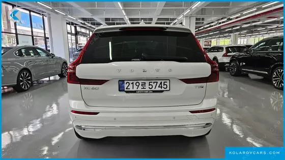 VOLVO XC60 T8 ULTRA BRIGHT