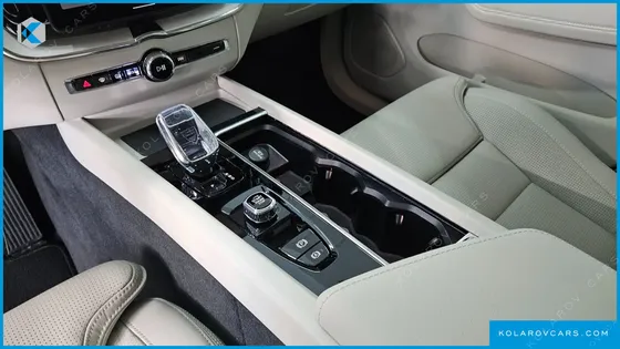 VOLVO XC60 T8 ULTRA BRIGHT