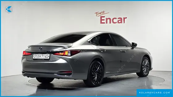 LEXUS ES LUXURY PLUS