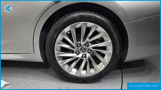 LEXUS ES LUXURY PLUS