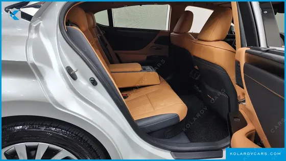 LEXUS ES EXECUTIVE