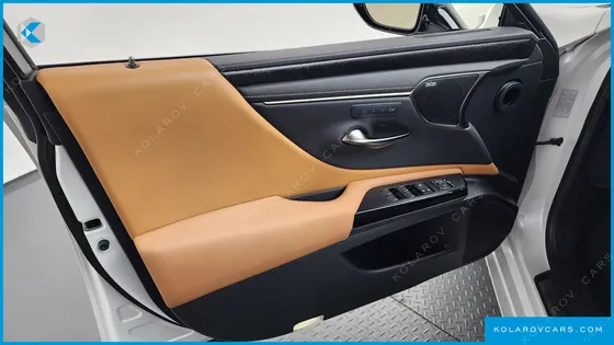 LEXUS ES EXECUTIVE