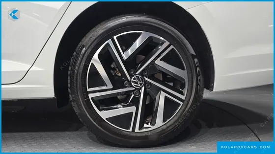VOLKSWAGEN JETTA 1.5 TSI PREMIUM