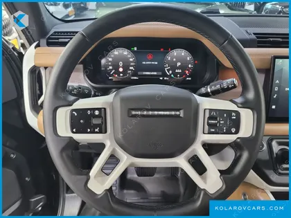 LAND ROVER DEFENDER 110 P300 X-DYNAMIC SE
