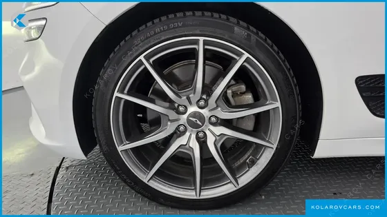 GENESIS G70 GASOLINE 3.3T 4WD