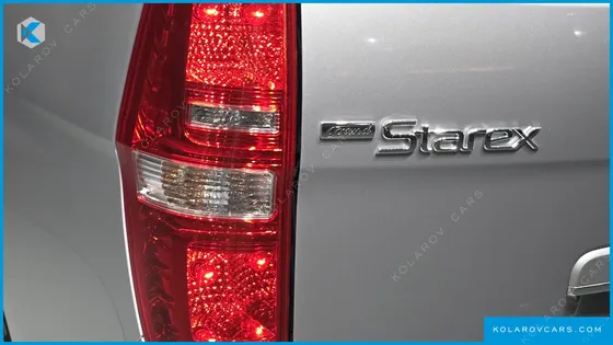 HYUNDAI STAREX VAN 3-SEATER