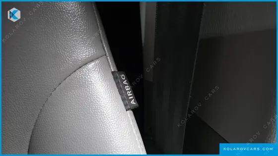 HYUNDAI STAREX VAN 3-SEATER