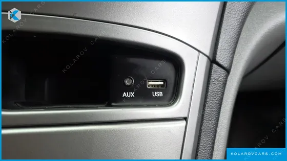 HYUNDAI STAREX VAN 3-SEATER