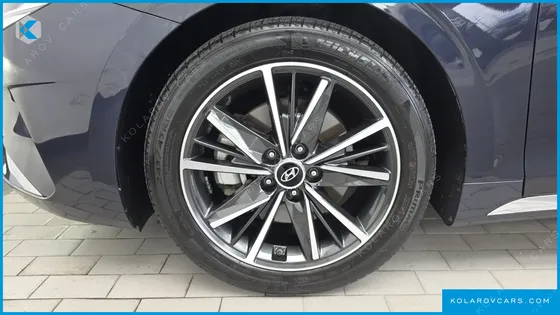 HYUNDAI GRANDEUR 2.5