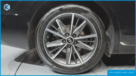 HYUNDAI GRANDEUR 2.5