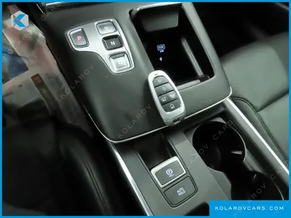 HYUNDAI GRANDEUR 3.0 LPI RENT CAR