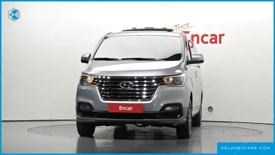 HYUNDAI STAREX 4WD URBAN 9-SEATER