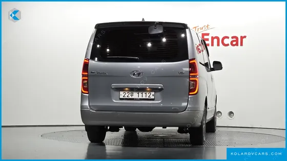 HYUNDAI STAREX 4WD URBAN 9-SEATER