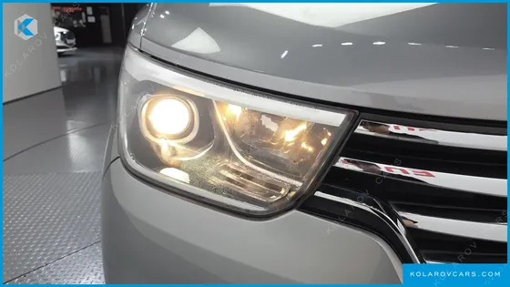 HYUNDAI STAREX 4WD URBAN 9-SEATER