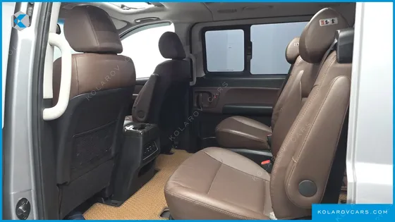 HYUNDAI STAREX 4WD URBAN 9-SEATER