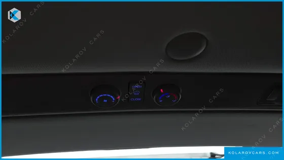 HYUNDAI STAREX 4WD URBAN 9-SEATER