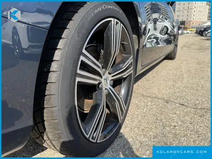 VOLVO S60 B5 INSCRIPTION