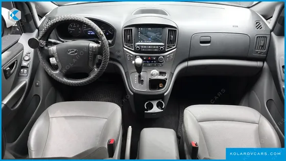HYUNDAI STAREX 4WD URBAN 9-SEATER