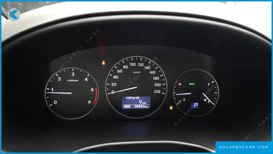HYUNDAI STAREX 4WD URBAN 9-SEATER