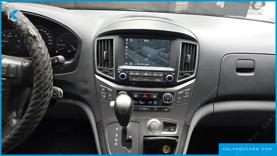 HYUNDAI STAREX 4WD URBAN 9-SEATER