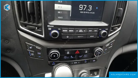 HYUNDAI STAREX 4WD URBAN 9-SEATER