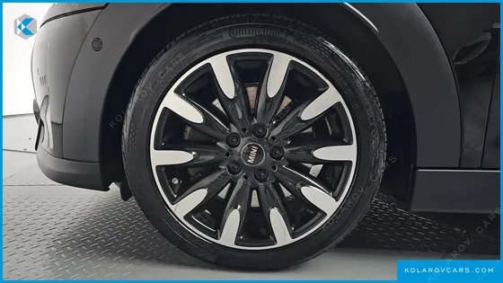 MINI COOPER CLASSIC LAUNCH PACK