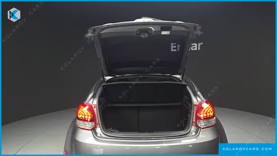 HYUNDAI VELOSTER UNIQUE