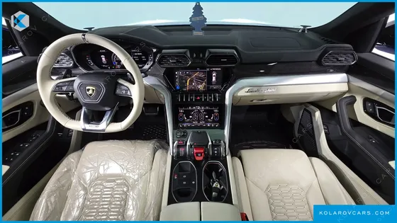 LAMBORGHINI URUS 4.0 V8