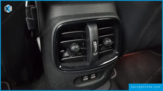 MINI CLUBMAN UNTOLD EDITION