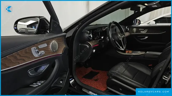 MERCEDES E-CLASS E220D 4MATIC EXCLUSIVE