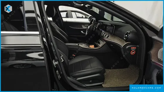 MERCEDES E-CLASS E220D 4MATIC EXCLUSIVE