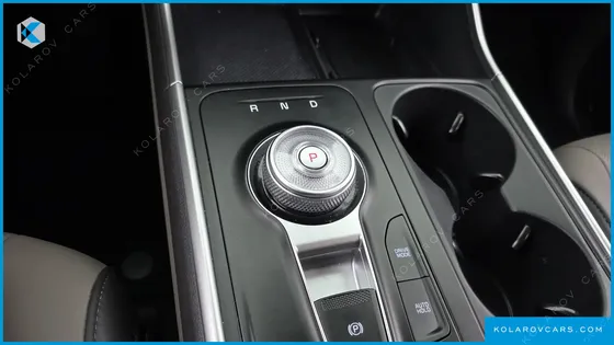 KIA CARNIVAL HEV 9 SEATER PRESTIGE