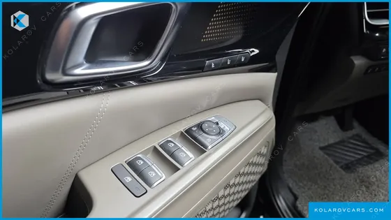KIA CARNIVAL HEV 7SEATER SIGNATURE