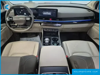 KIA CARNIVAL HEV 9SEATER SIGNATURE