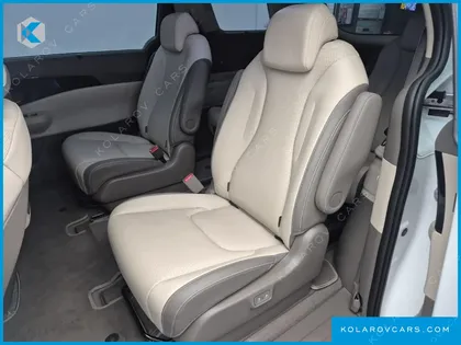 KIA CARNIVAL HEV 9SEATER SIGNATURE
