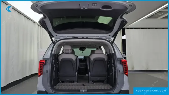 KIA CARNIVAL DIESEL 9-SEATER GRAVITY