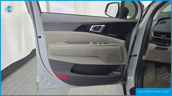 KIA CARNIVAL DIESEL 9-SEATER GRAVITY
